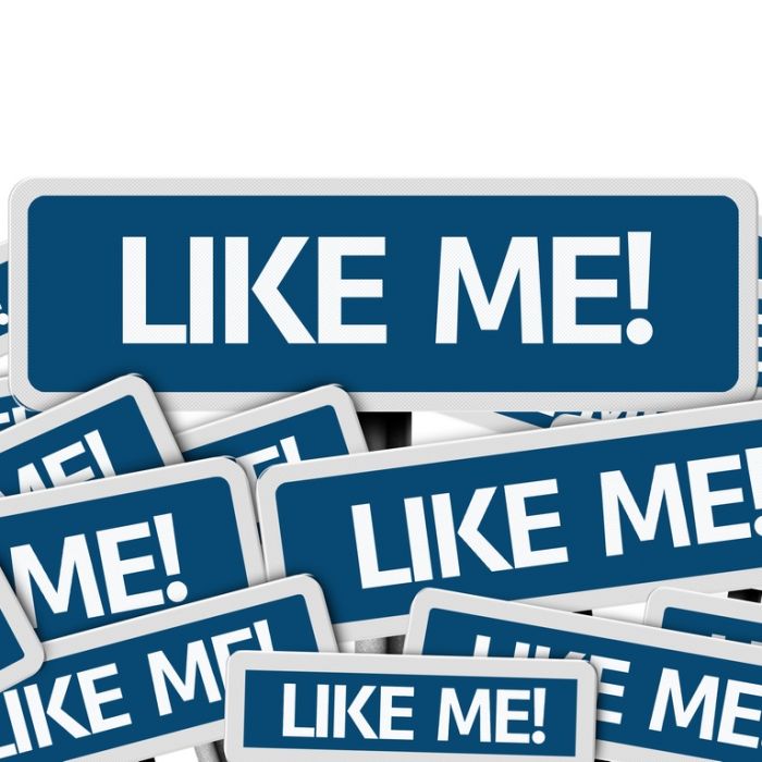 Hôpitaux sur les réseaux sociaux : Facebook, LinkedIn et TikTok pour la communication hospitalière