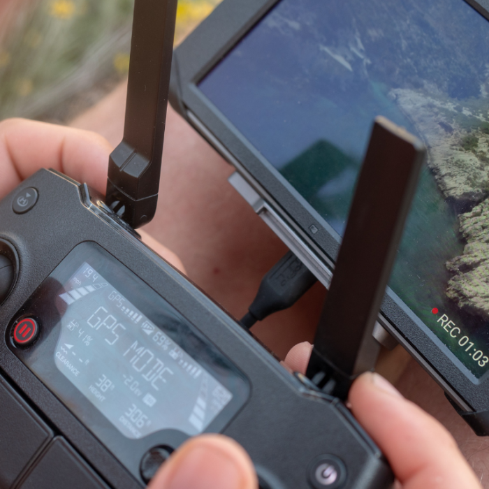 Drone médical en vol, livraison produits sanguins, exercice OTAN 2025