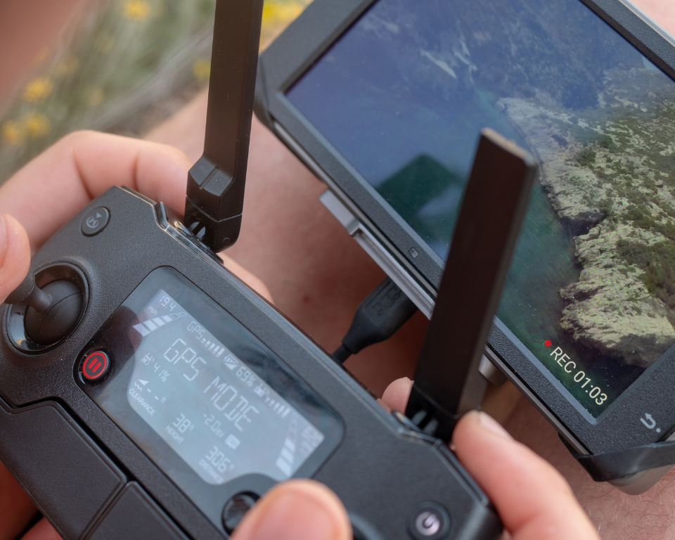 Drone médical en vol, livraison produits sanguins, exercice OTAN 2025